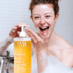 Nettoyage doux avec SVR Topialyse Huile Lavante 200ml sans sulfate