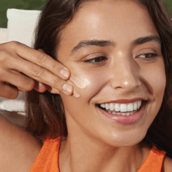 isdin magic glow spf50 texture